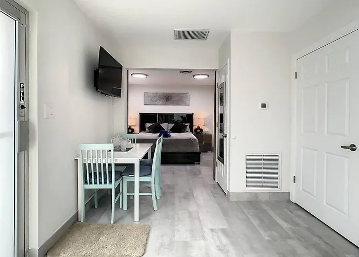 Steps From The Beach, Renovated 1bd 1 Bth Hébergement de vacances Clearwater Beach